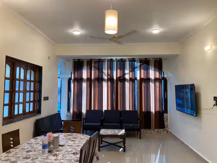 Casa Pedro interior space